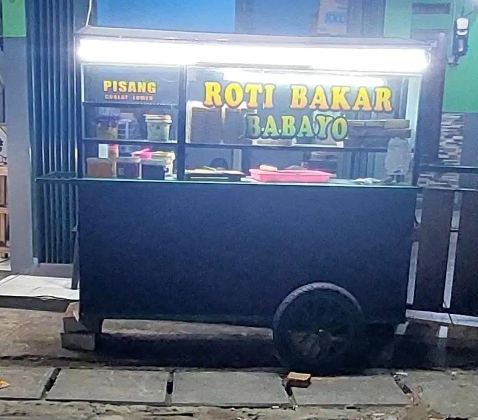 Dicari yang mau jaga stand roti bakar