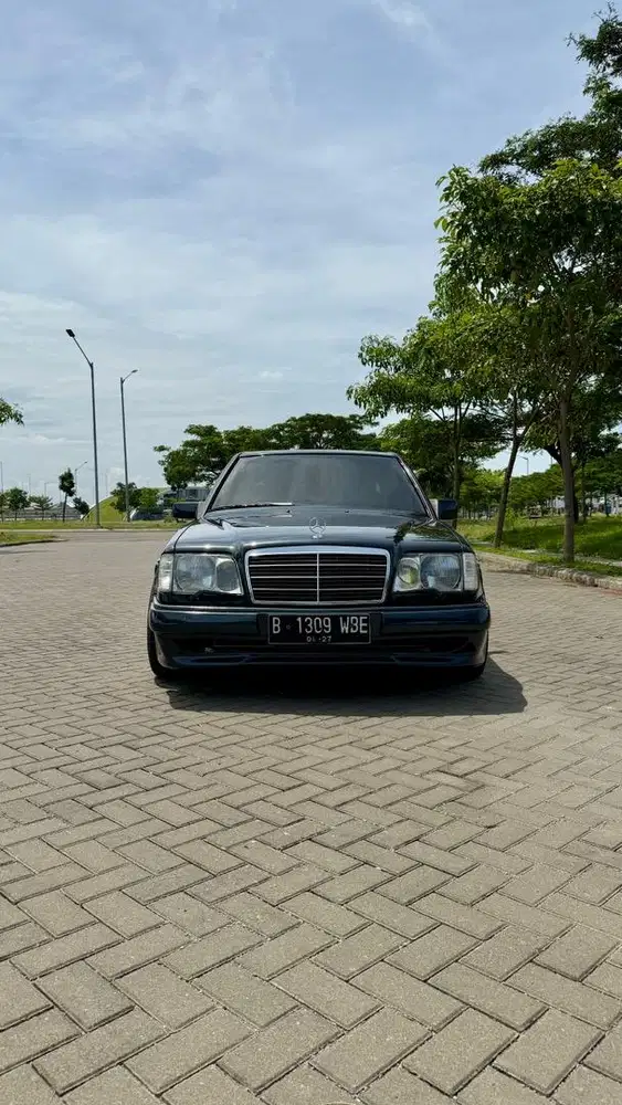 Mercedes Benz W124 E320 Masterpiece 1996