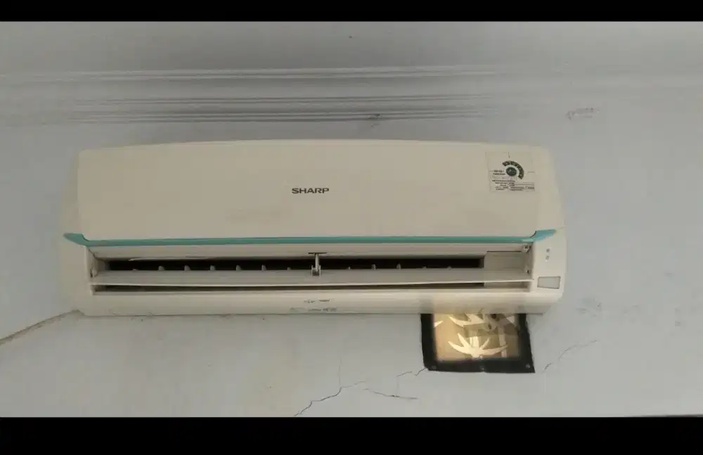 AC Sharp 1/2pk kondisi normal