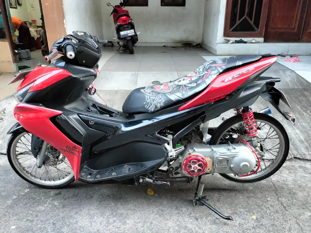 Yamaha aerox 155 tahun 2021 mesin halus pajak panjang