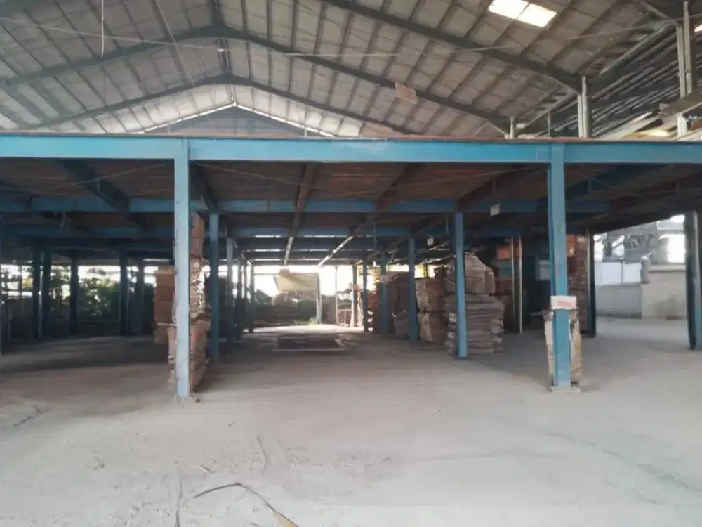DIJUAL CEPAT – GUDANG INDUSTRI STRATEGIS DI JALAN RAYA SERANG