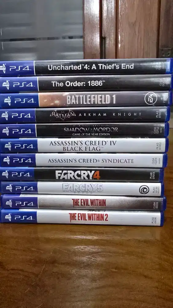 Jual borongan kaset PS4 like new