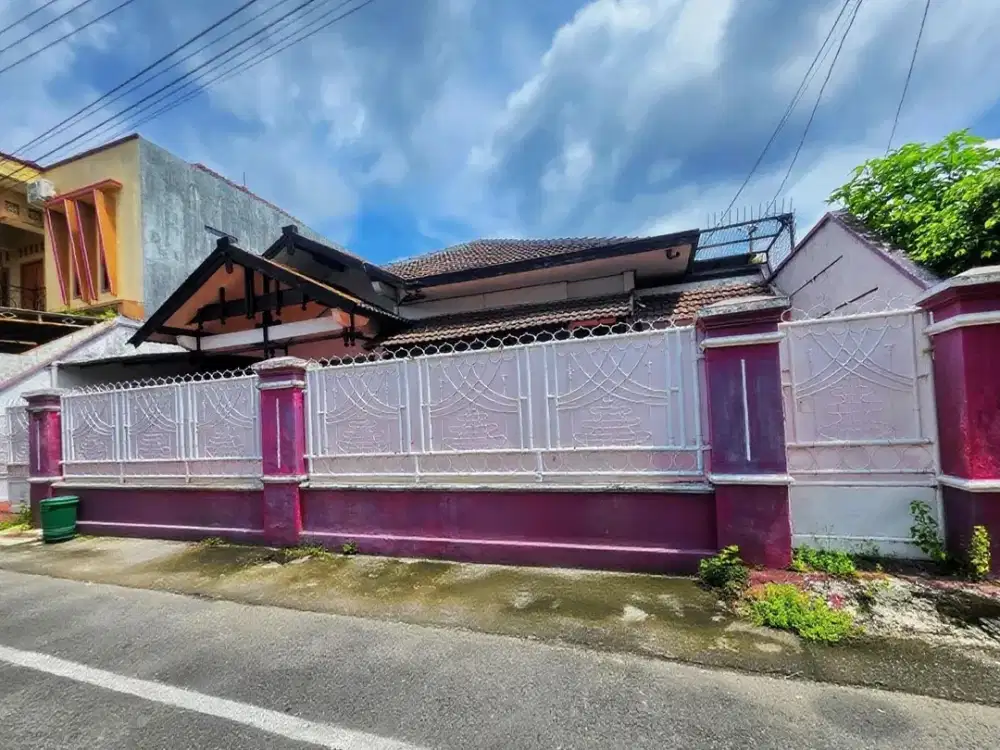 rumah terawat furnish tengah kota solo purwosari cocok hunian atau kost