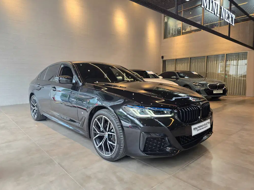 2023 BMW 520i M Sport, Warranty On s/d 2028