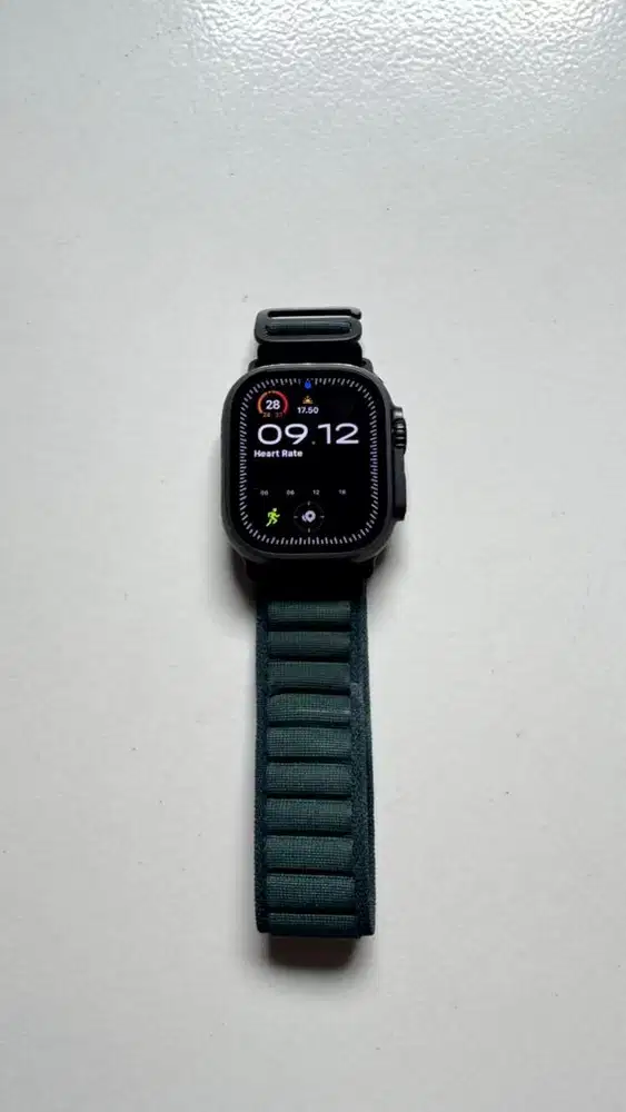 APPLE WATCH ULTRA 2 – 49MM BLACK TITANIUM (DARK GREEN) – LIKE NEW!