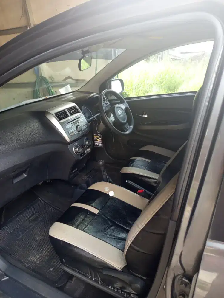 Daihatsu Ayla X 1.0 MT manual 2020 Grey