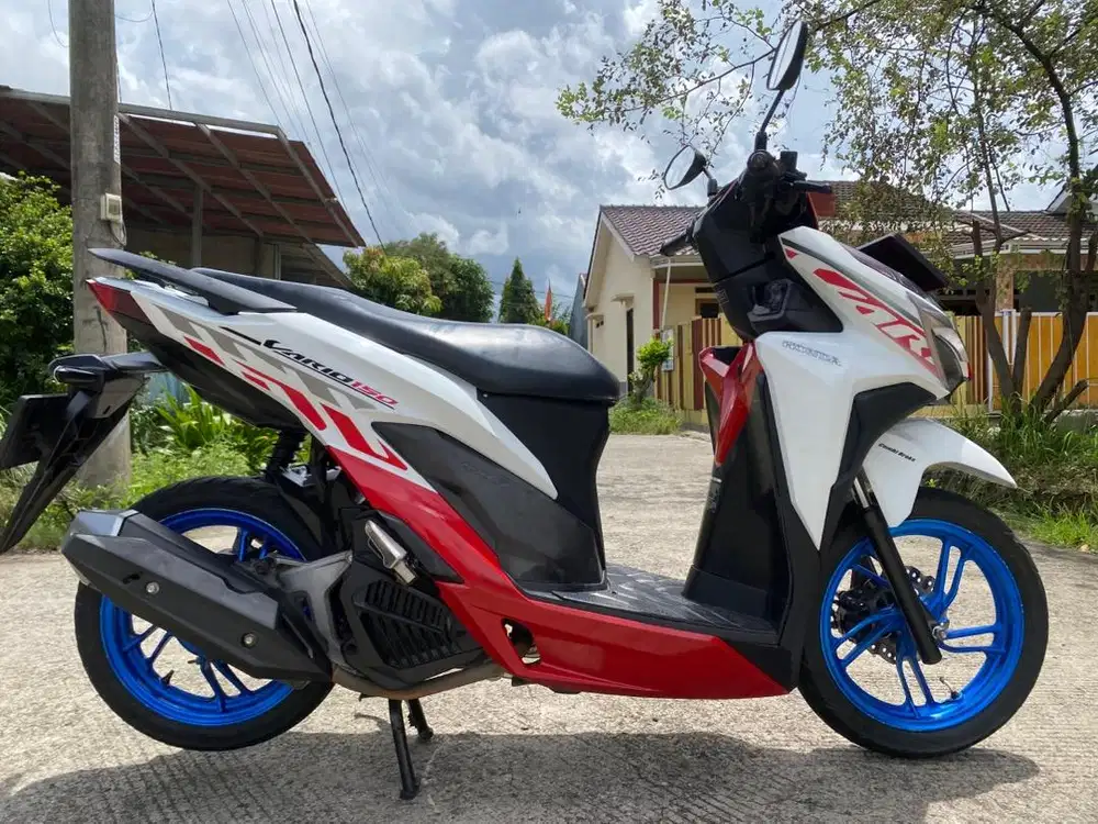 58@:DP:500RB F KAB NEW VARIO150CBS ISS MERAH PUTIH