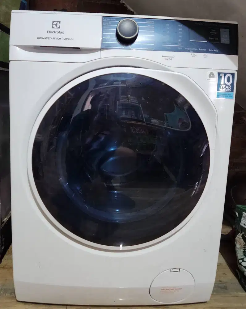 Mesin cuci Electrolux Ecoinverter 9KG EWF9024P5WB