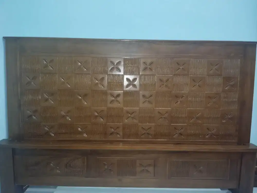 Tempat Tidur Kayu Jati / Dipan Kayu Jati ukuran 160x200