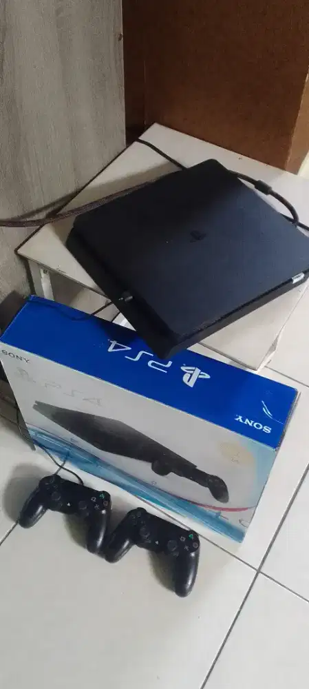 PS4 Slim OFW ORI - 1TB - Fullset + Include 6 Game
