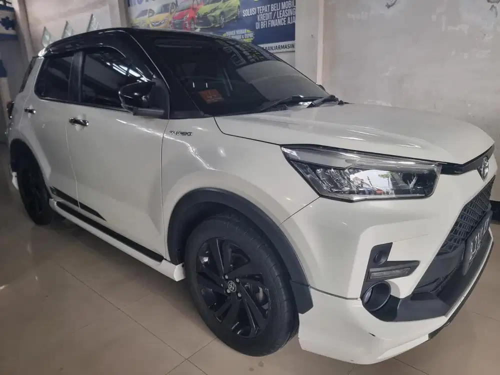DP MURAH MOBIL ISTIMEWA RAIZE GR TURBO  TWO TONE  2021