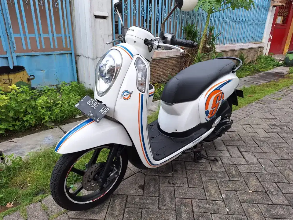 BU scoopy 2016 kondisi sgt bagus samsat tandes