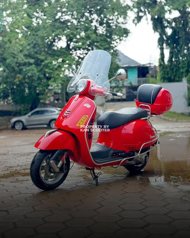 VESPA GTS 150 3V 2014 TERMURAH