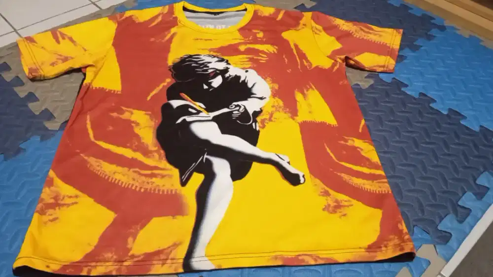 Kaos band Guns N' Roses