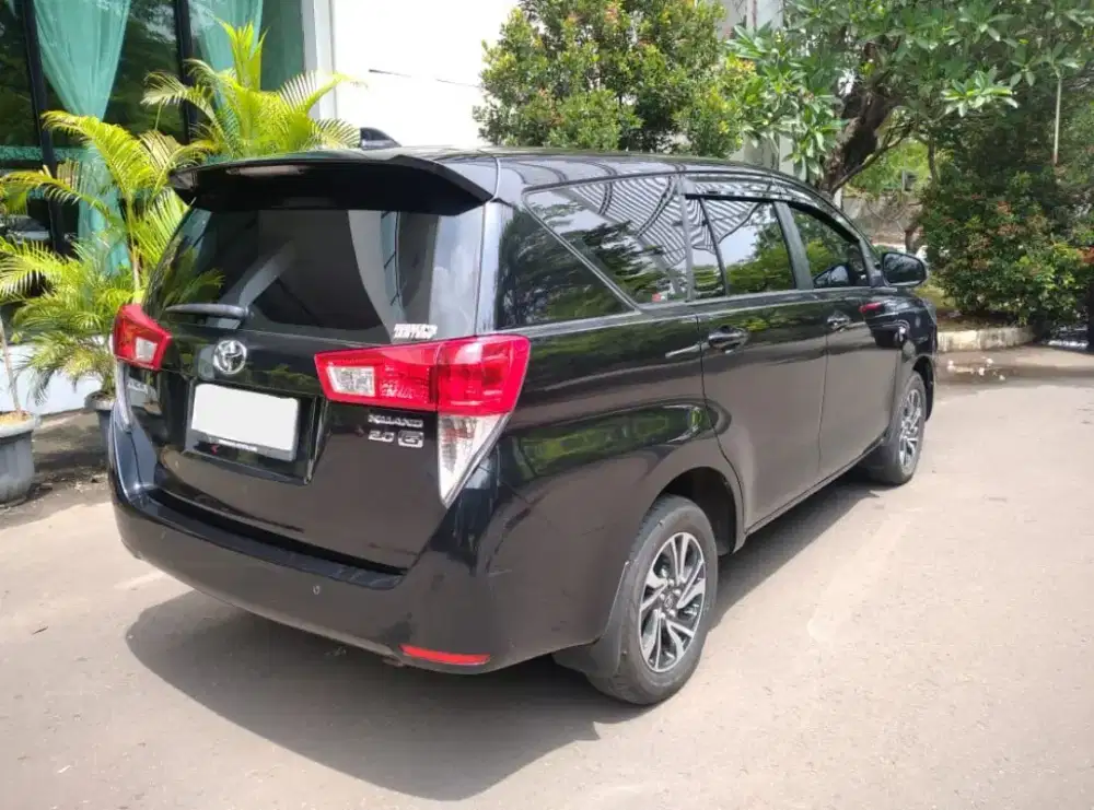 Innova Reborn G bensin