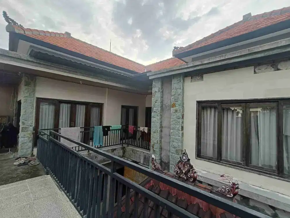 dijual kos kosan & rumah dekat McDonald's jimbaran Kuta Selatan Badung Bali ( 7 kamar kos + 3 Kamar rumah)