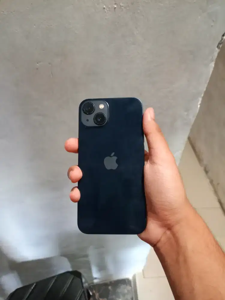 iPhone 13 iBox garansi on