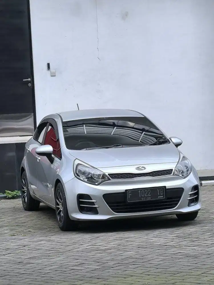 LOW KM // NEW KIA RIO HB 1.5 AT 2016 NIK 2015 FACELIFT