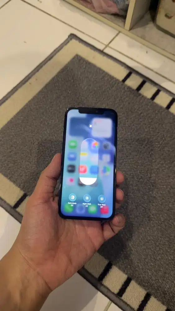 Dijual Iphone 12 Pro 128GB Blue Terdaftar Hp charger