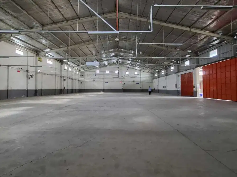 Sewa gudang terawat 90% masih baru siap pakai area strategis tngh kota