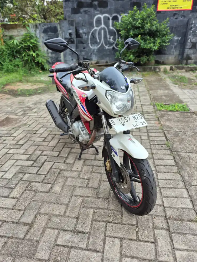 Dijual Yamaha Vixion tahun 2014 surat lengkap pajak hidup