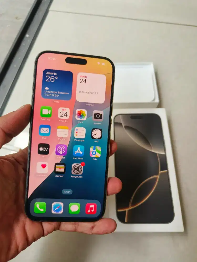 Iphone 15 pro max 256 gb natural mulus 99% Hb 100% fulset garansi ibox