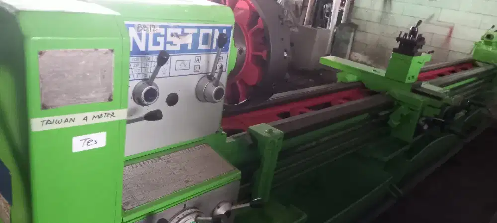 DI JUAL MESIN BUBUT KINGSTONE