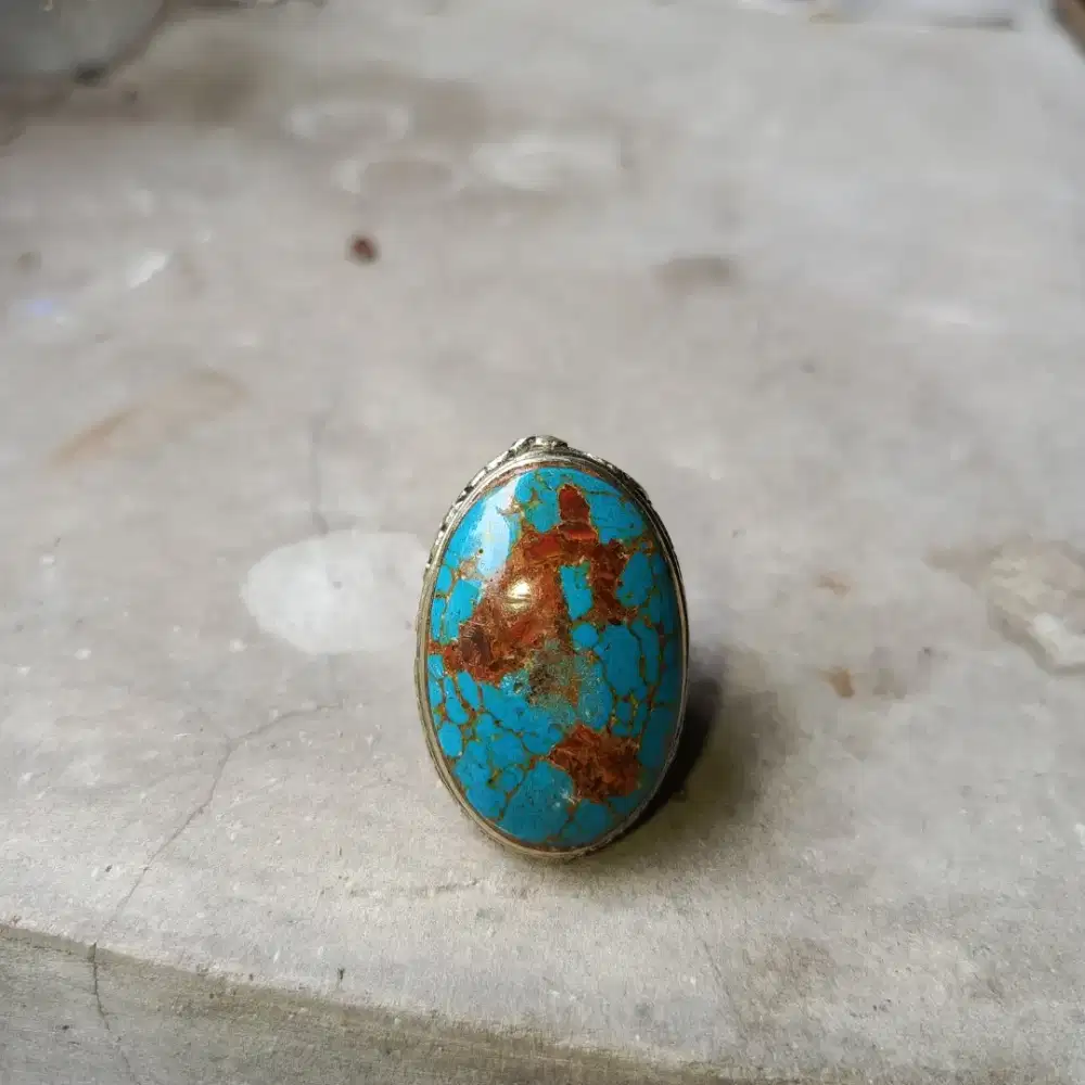 Batu pirus persia serat emas