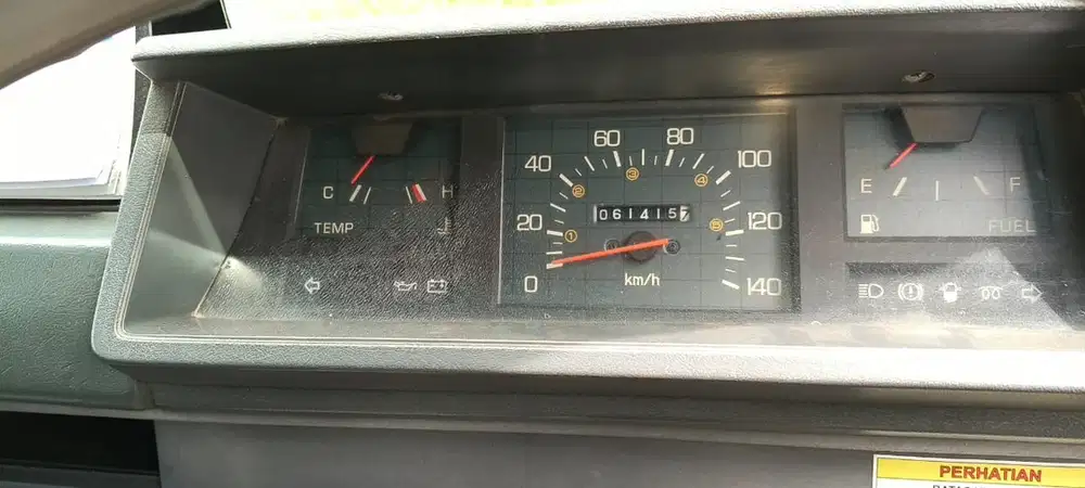 Mitsubishi Colt L300 2015