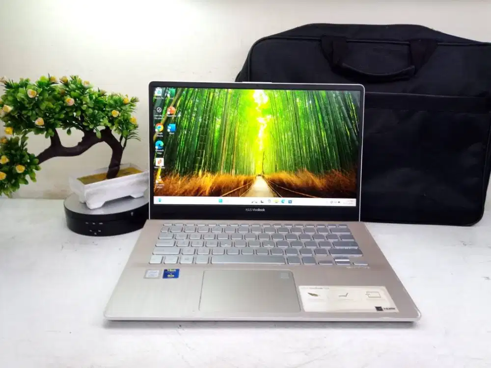 JUAL LAPTOP Asus Vivobook S14 X340UA Core i3-8130U/6gb/ssd 256gb/14inc