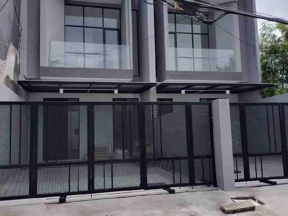 Dijual Rumah Minimalis Baru Gress 2 Lantai di Lebak Arum Surabaya