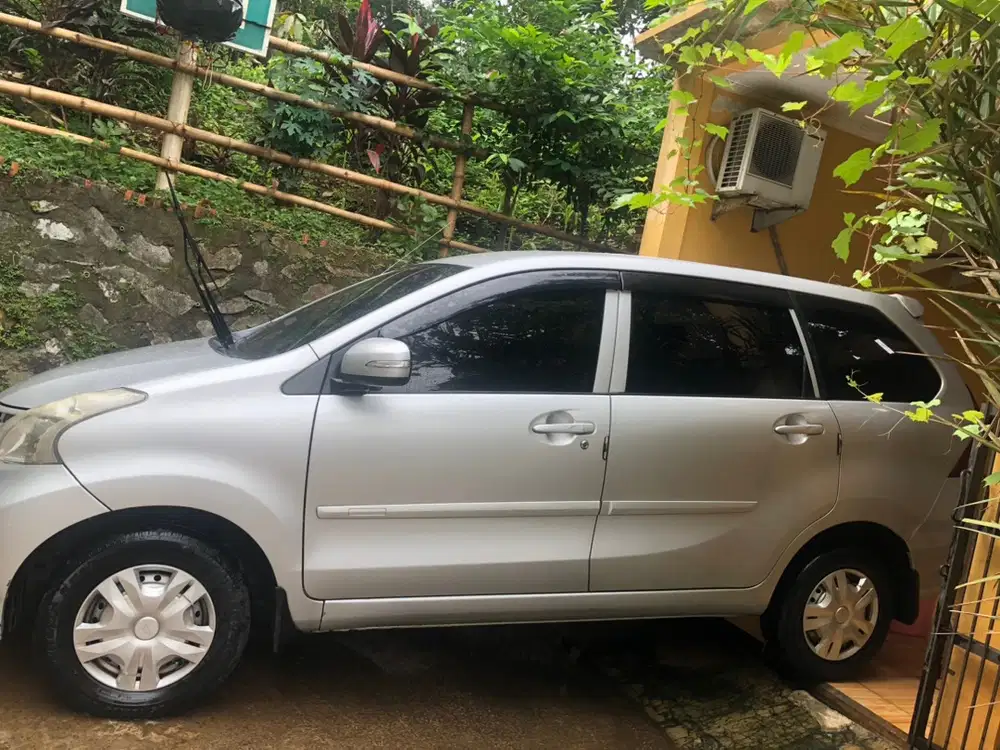Daihatsu Xenia 2014 Bensin
