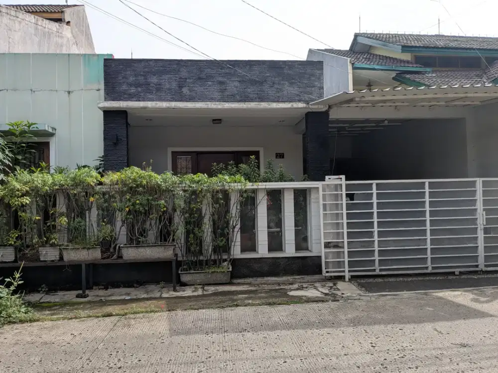 Rumah Strategis Perumahan Lembah Hijau Cimanggis Mekarsari Depok