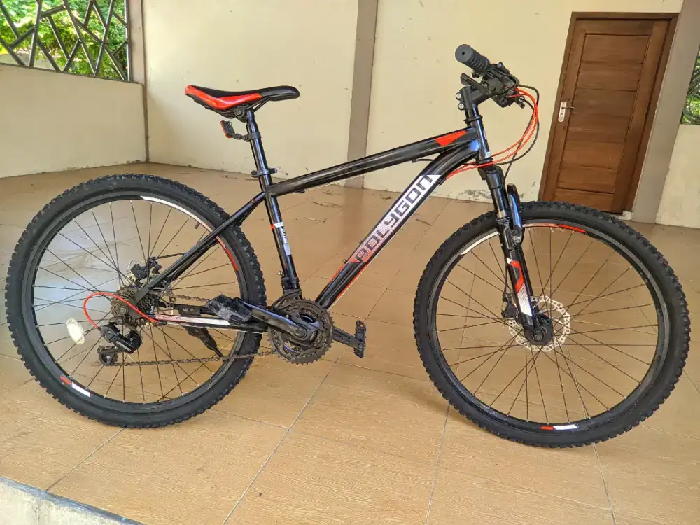 sepeda MTB Polygon monarch 3 ukuran 26 siap gowes
