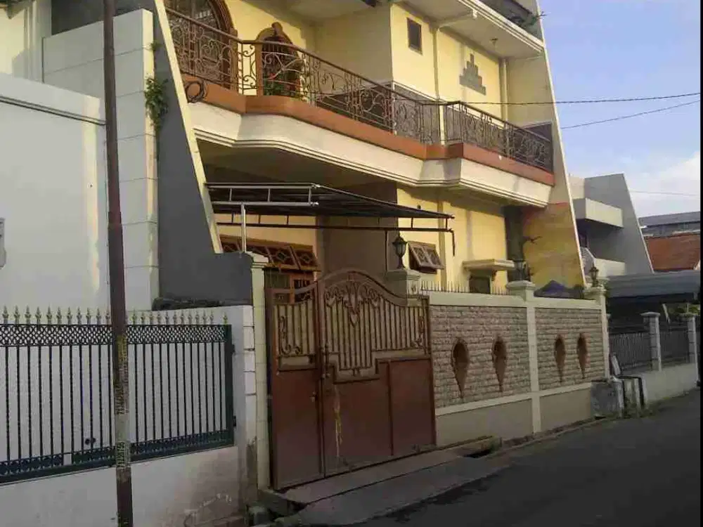 Dijual Rumah Classic Modern 2 lantai di Lebak Jaya Surabaya dekat Raya Kenjeran
