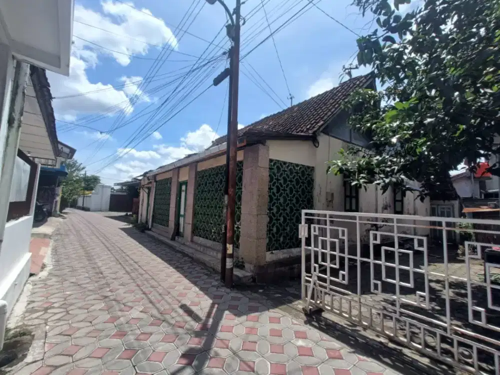 Tanah Murah bonus rumah lawas di Timuran,utara Prawirotaman