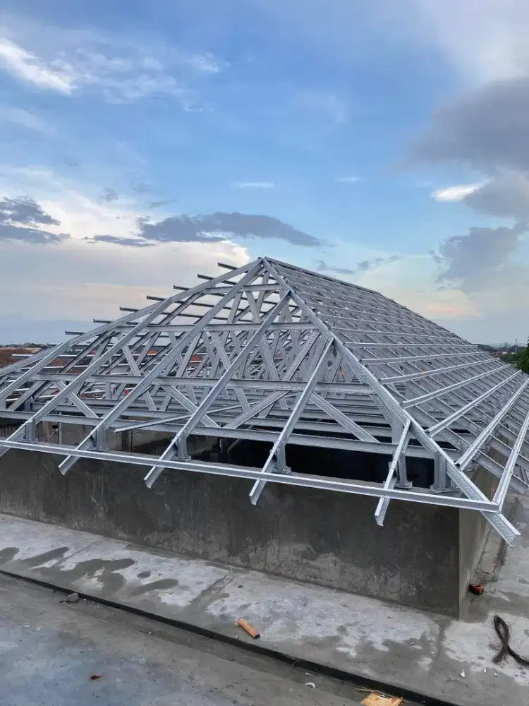 JASA TUKANG ATAP BAJA RINGAN