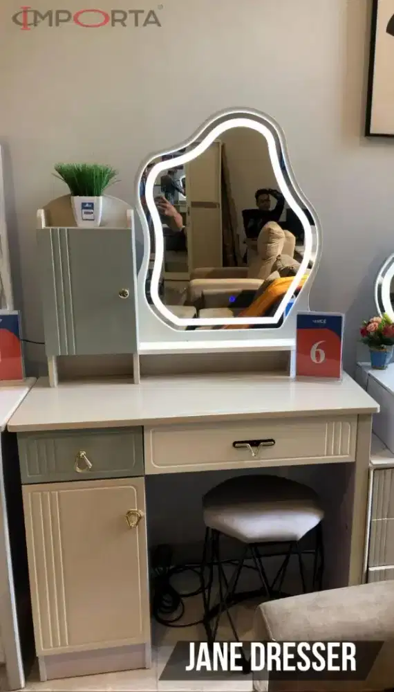 Meja Rias LED Importa Jane