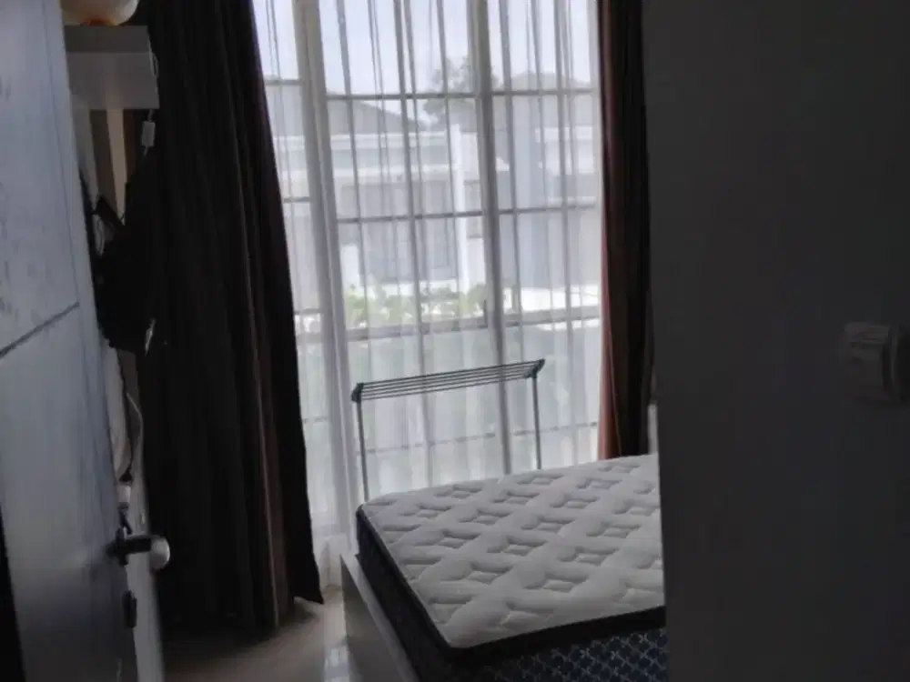 Disewakan Rumah Full furnished Termurah sekali di cluster East asia Green Lake City 8x15