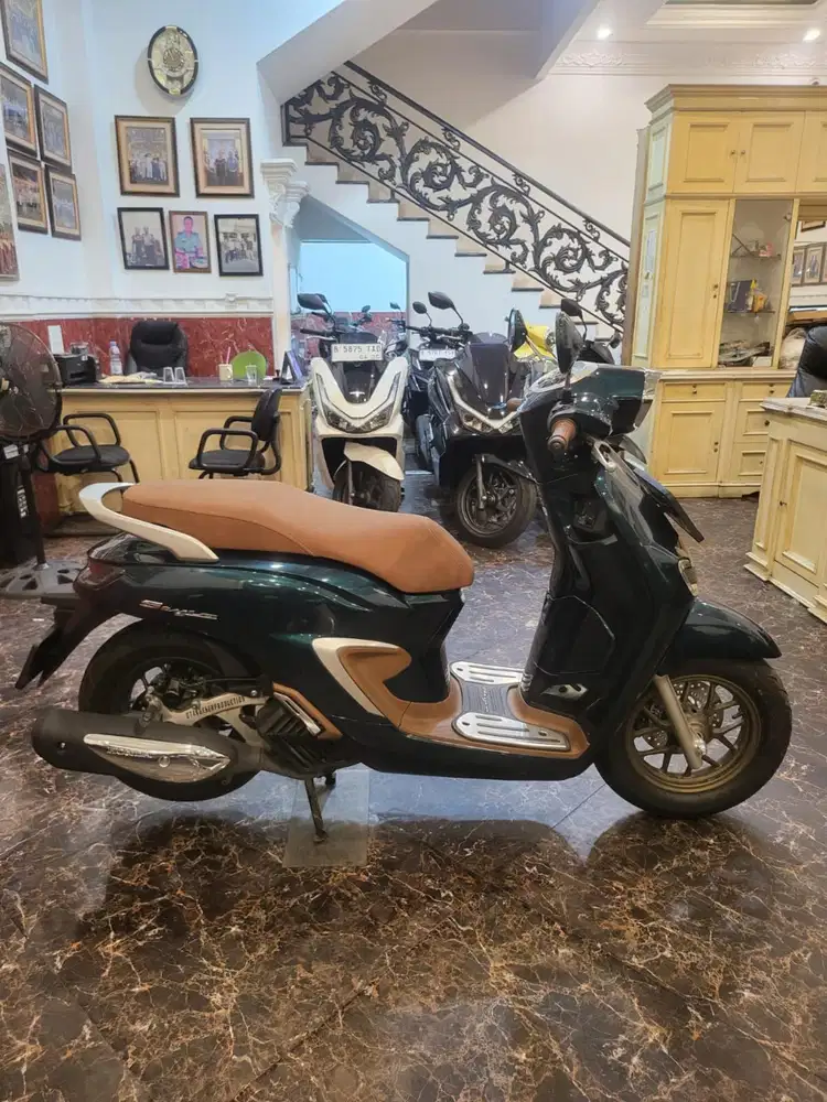 HUB DEDI DP 4 JT STYLO 160 ABS THN 2025 KM LOW KTP DAERAH BISA KREDIT