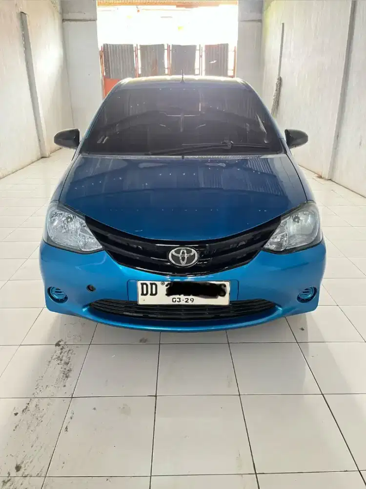 Etios Valco e mt 2014