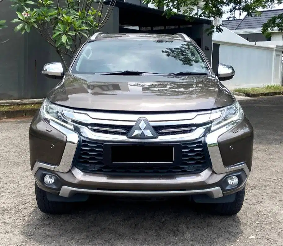 Pajero Dakar 2.4 Diesel AT 2019 KM 40rb TDP 30 JUTA ISTIMEWA LIKE NEW!