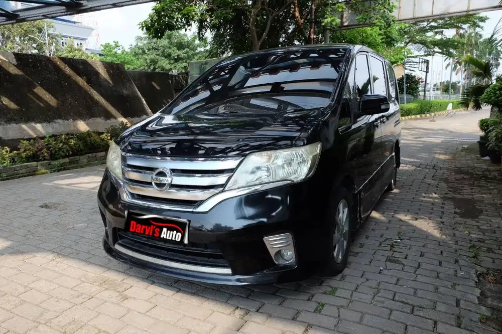 2013 Nissan Serena HWS 2.0  TDP 38JT