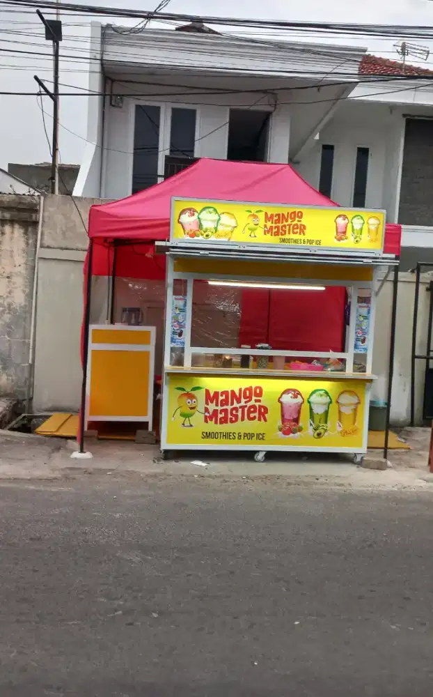 Gerobak/etalase bekas jualan pop ice &, smoothies