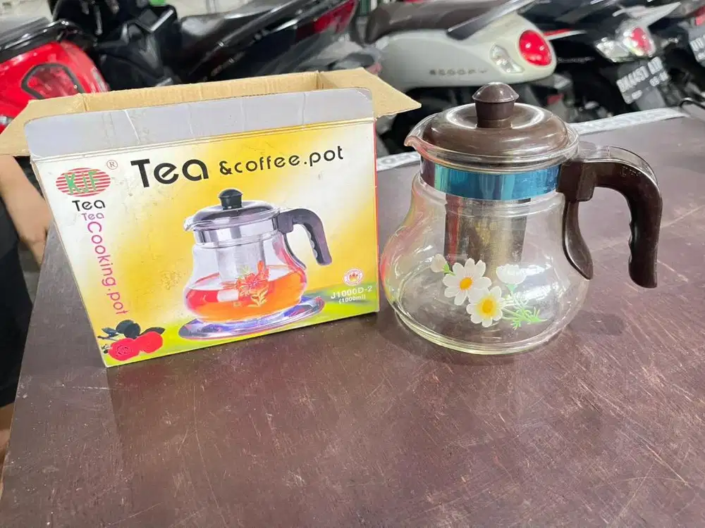 Teko kaca (Tea & coffee.pot)