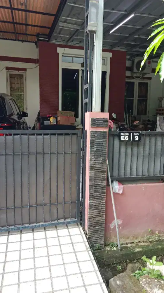 Rumah nyaman dekat kawasan MM2100