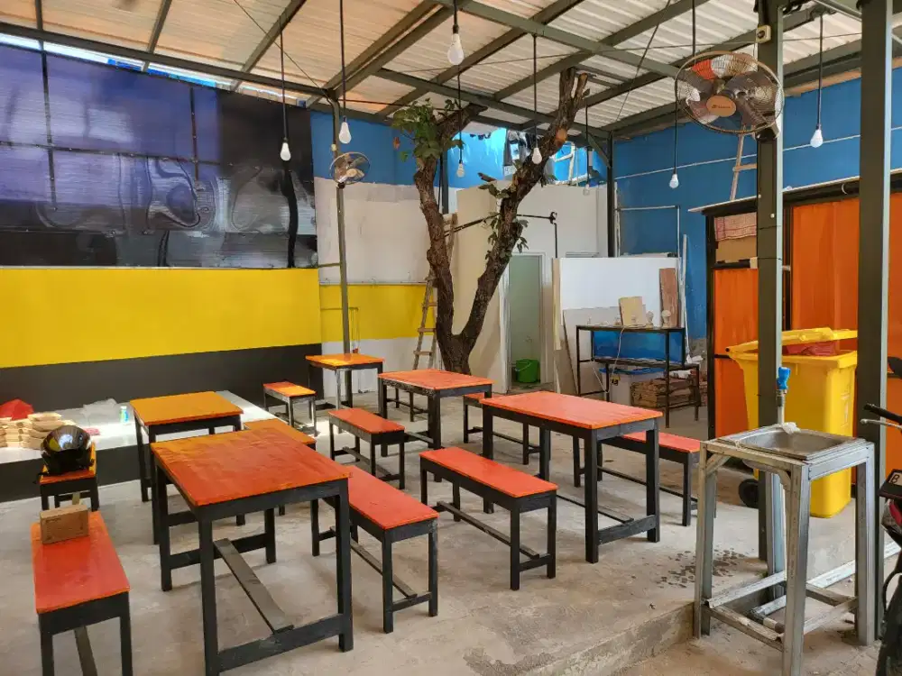 Ada 1 KIOS Lagi, tersedia Kanopi + Meja + 2 toilet +free Parkir  )