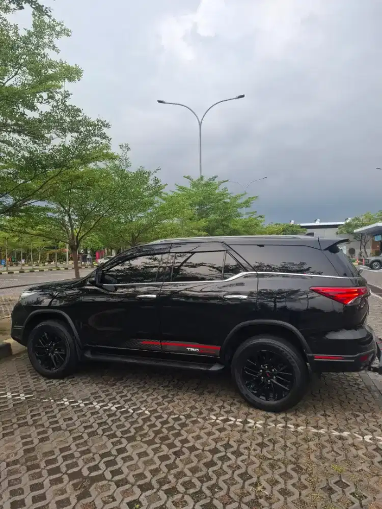 Jual Mobil Fortuner