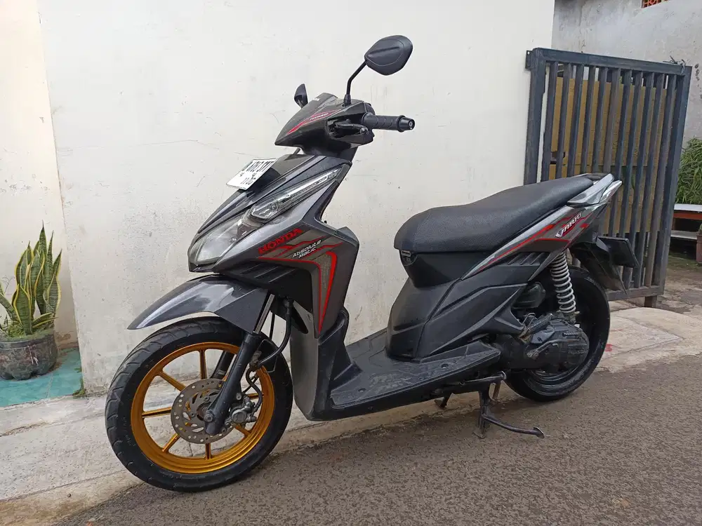 Di jual cepat vario thecno 2010 siap pakai