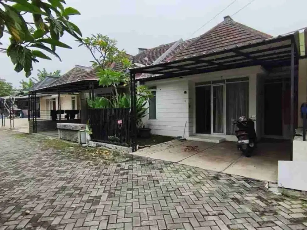 Rumah asri di Cluster Jagakarsa  Jakarta selatan